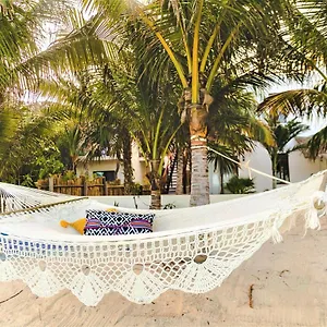 La Puerta Azul Beachfront - Adults Only Isola Holbox